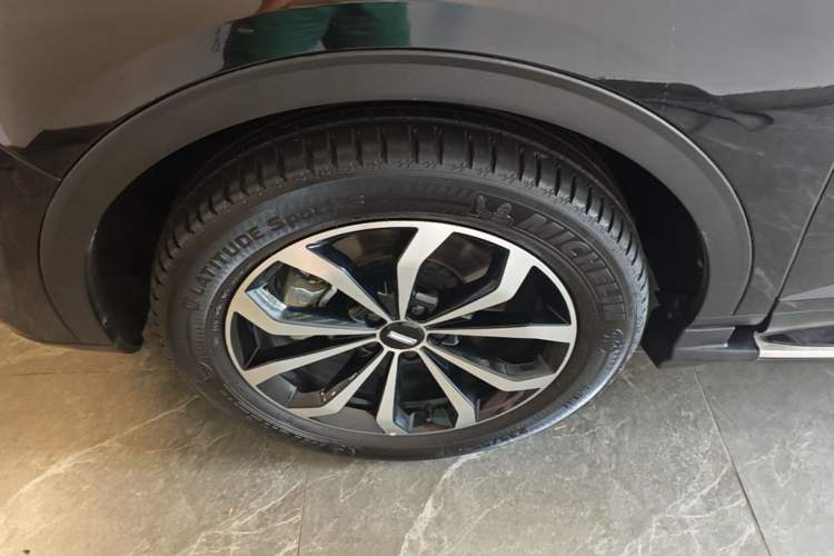 Used Wey VV6 2021 2.0T Two-Wheel Drive Smart Protection+ Left Front Wheel Hub