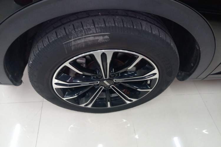 Used Wey VV6 2021 2.0T Two-Wheel Drive Smart Protection+ Left Front Wheel Hub