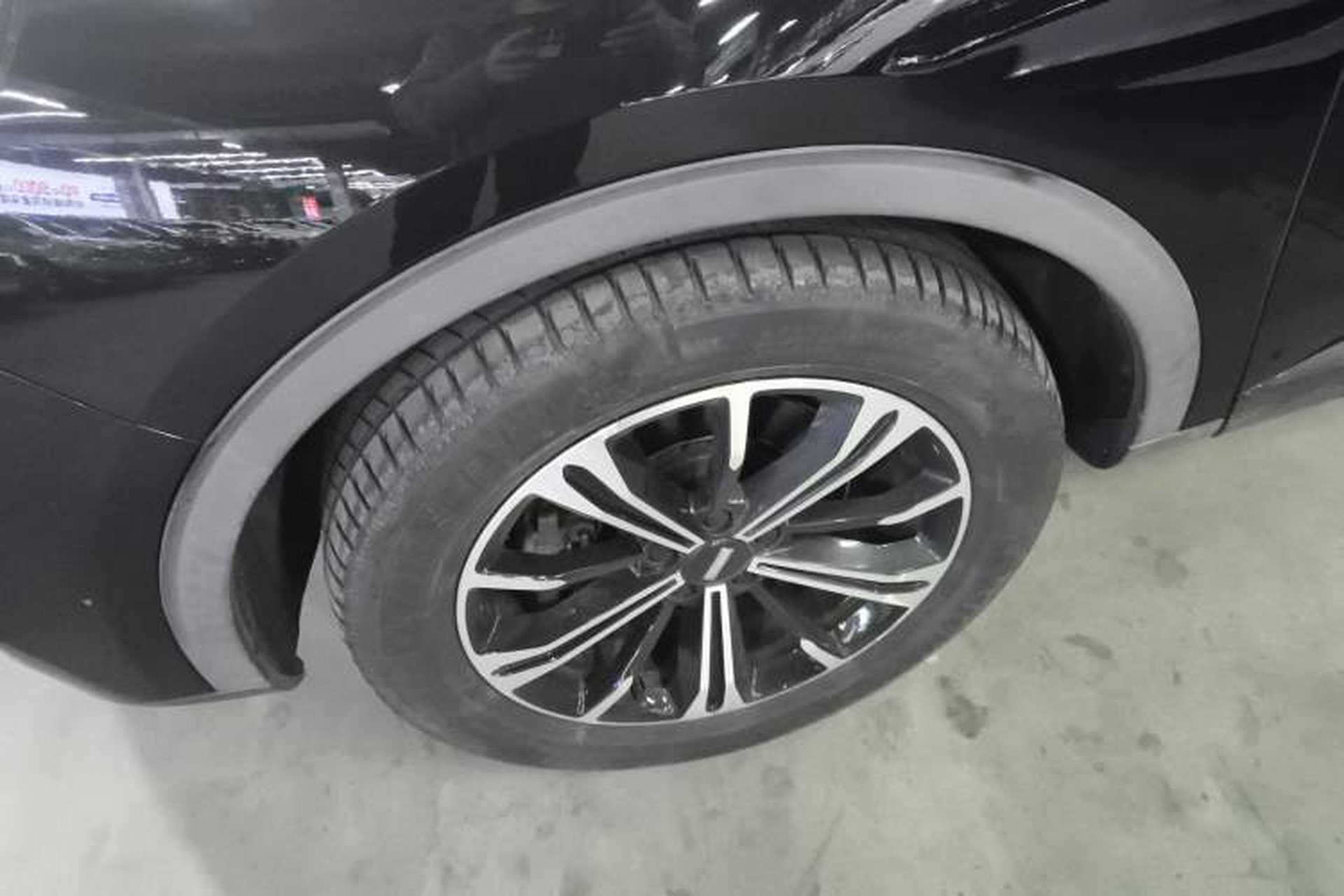 Used Wey VV6 2021 2.0T Two-Wheel Drive Smart Protection+ Left Front Wheel Hub
