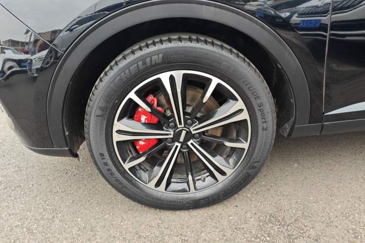 Used Wey VV6 2021 2.0T Two-Wheel Drive Smart Protection+ Left Front Wheel Hub