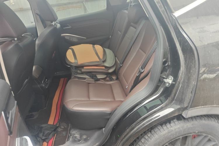 Used Wey VV6 2021 2.0T Two-Wheel Drive Smart Protection+ Left Rear Seat