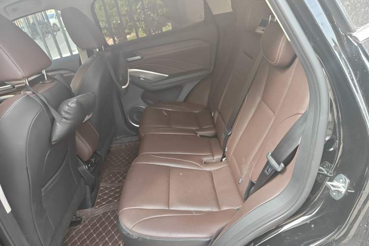 Used Wey VV6 2021 2.0T Two-Wheel Drive Smart Protection+ Left Rear Seat