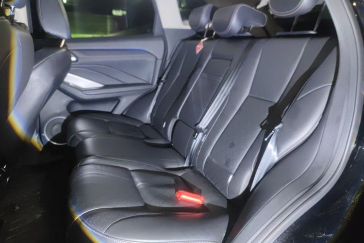 Used Wey VV6 2021 2.0T Two-Wheel Drive Smart Plus Left Rear Seat
