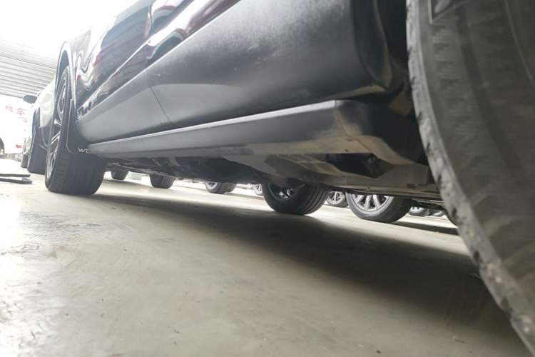 Used Wey VV6 2021 2.0T Two-Wheel Drive Smart Protection+ Left Side Sill