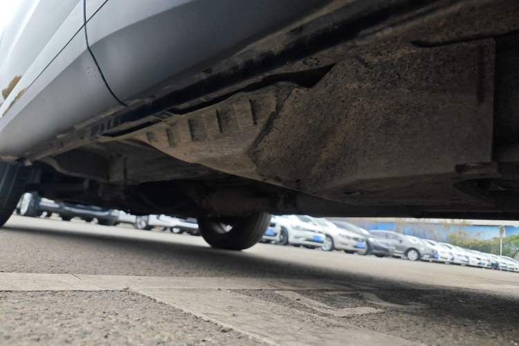 Used Wey VV6 2021 2.0T Two-Wheel Drive Smart Protection+ Left Side Sill