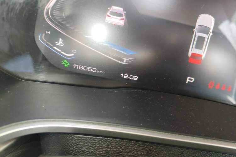 Used Wey VV6 2021 2.0T Two-Wheel Drive Smart Protection+ Odometer Close Up