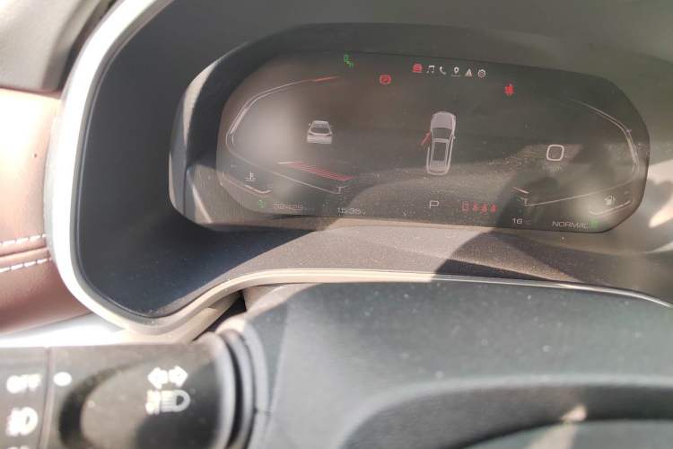 Used Wey VV6 2021 2.0T Two-Wheel Drive Smart Plus Odometer Close Up