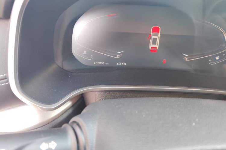 Used Wey VV6 2021 2.0T Two-Wheel Drive Smart Protection+ Odometer Close Up