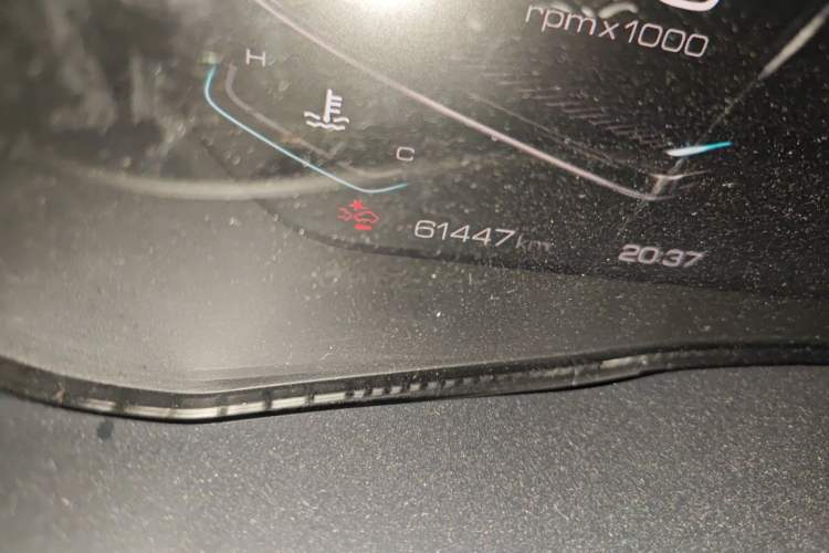 Used Wey VV6 2021 2.0T Two-Wheel Drive Smart Plus Odometer Close Up