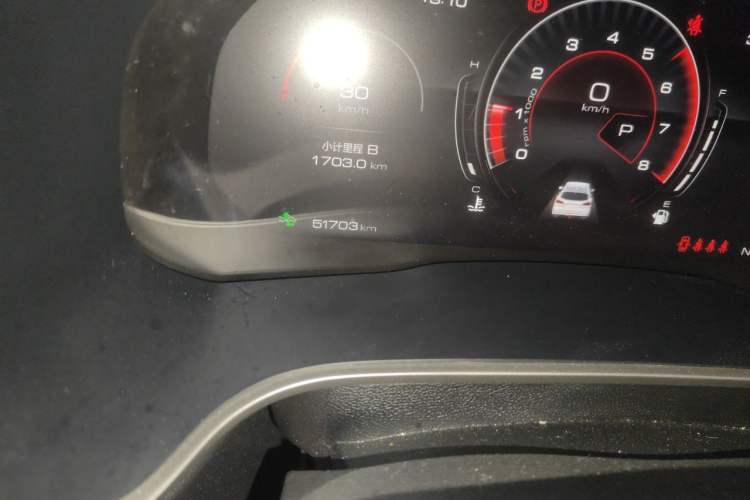 Used Wey VV6 2021 2.0T Two-Wheel Drive Zhiyue+ Odometer Close Up