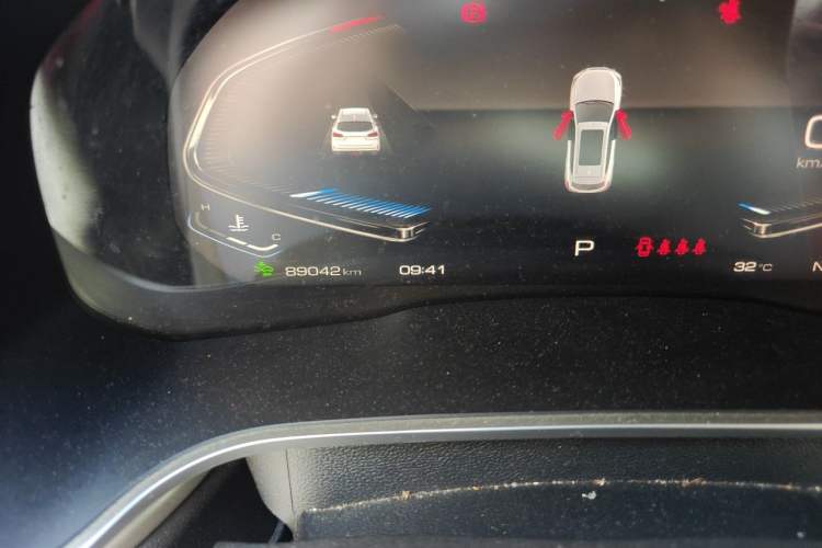 Used Wey VV6 2021 2.0T Two-Wheel Drive Smart Plus Odometer Close Up