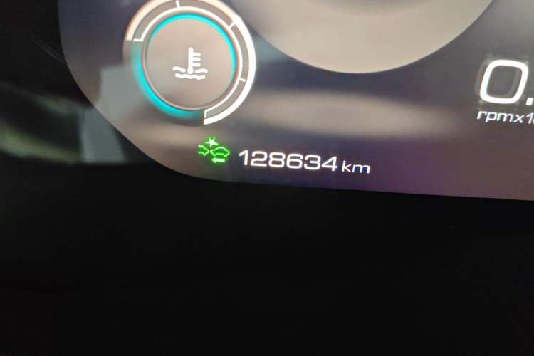 Used Wey VV6 2021 2.0T Two-Wheel Drive Smart Plus Odometer Close Up