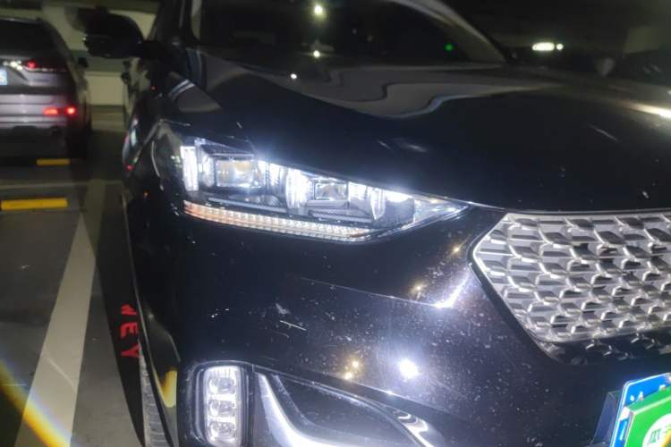 Used Wey VV6 2021 2.0T Two-Wheel Drive Smart Plus Right Front Headlight