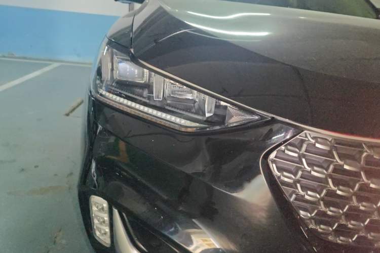 Used Wey VV6 2021 2.0T Two-Wheel Drive Smart Protection+ Right Front Headlight