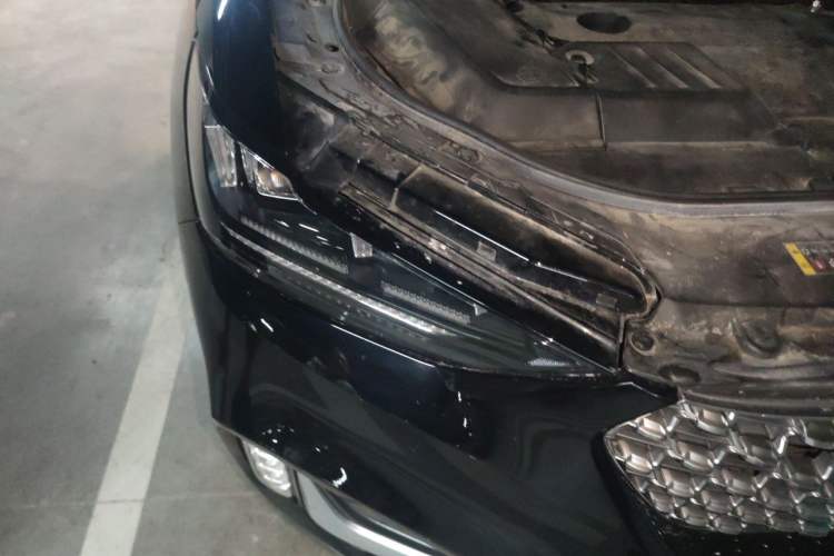 Used Wey VV6 2021 2.0T Two-Wheel Drive Smart Protection+ Right Front Headlight