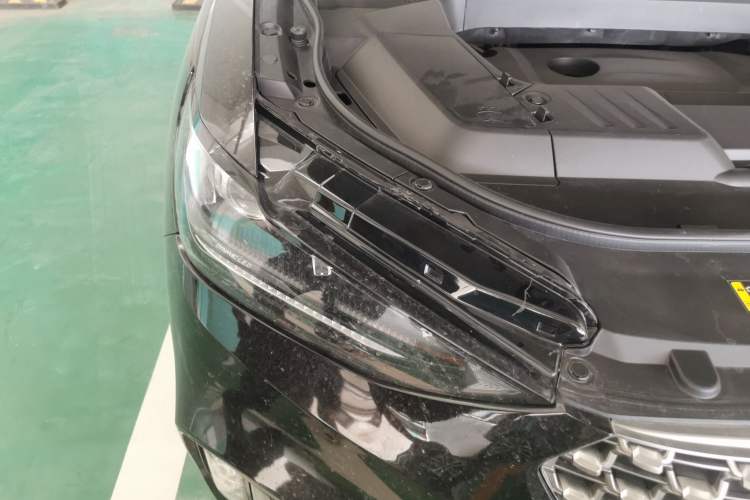 Used Wey VV6 2021 2.0T Two-Wheel Drive Smart Plus Right Front Headlight
