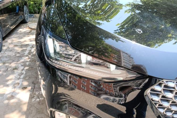Used Wey VV6 2021 2.0T Two-Wheel Drive Smart Plus Right Front Headlight