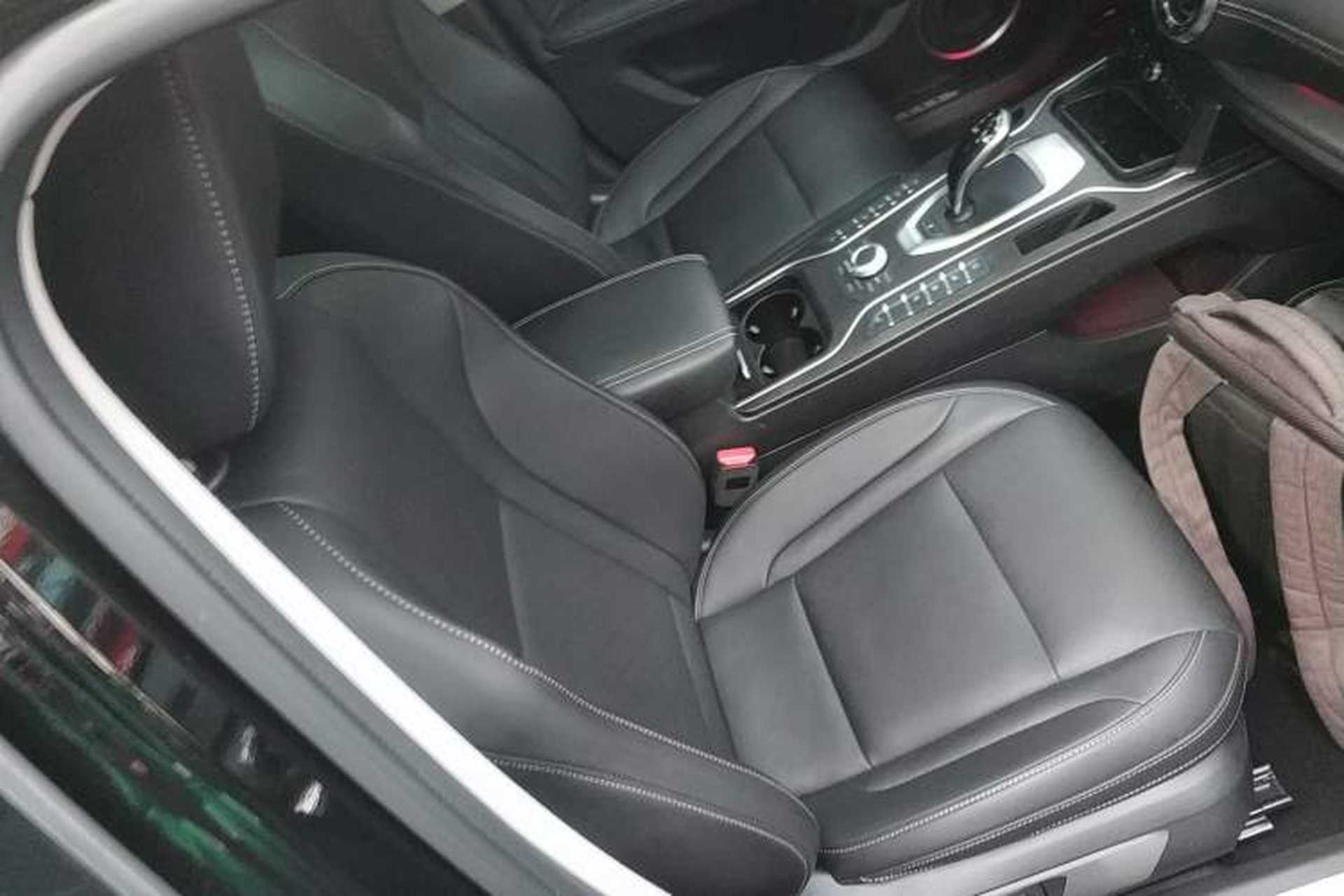 Used Wey VV6 2021 2.0T Two-Wheel Drive Smart Plus Right Front Seat