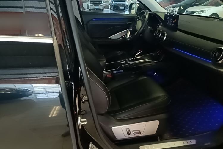 Used Wey VV6 2021 2.0T Two-Wheel Drive Smart Protection+ Right Front Seat