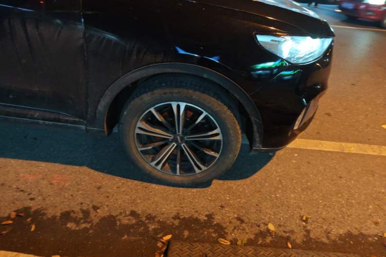 Used Wey VV6 2021 2.0T Two-Wheel Drive Smart Protection+ Right Front Wheel Hub