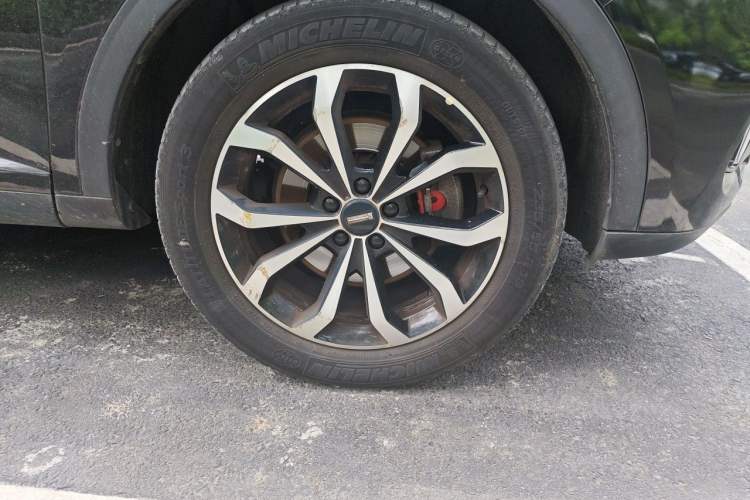 Used Wey VV6 2021 2.0T Two-Wheel Drive Smart Plus Right Front Wheel Hub
