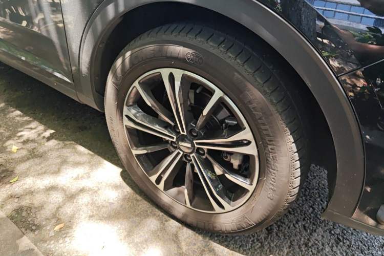Used Wey VV6 2021 2.0T Two-Wheel Drive Smart Protection+ Right Front Wheel Hub