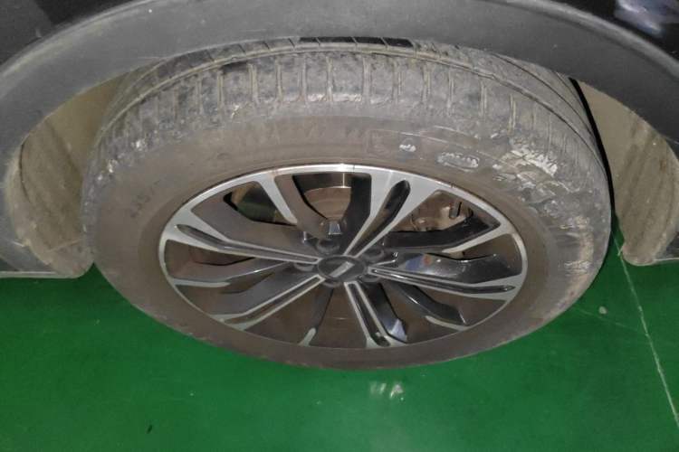 Used Wey VV6 2021 2.0T All-Wheel Drive Zhiyu+ Right Front Wheel Hub