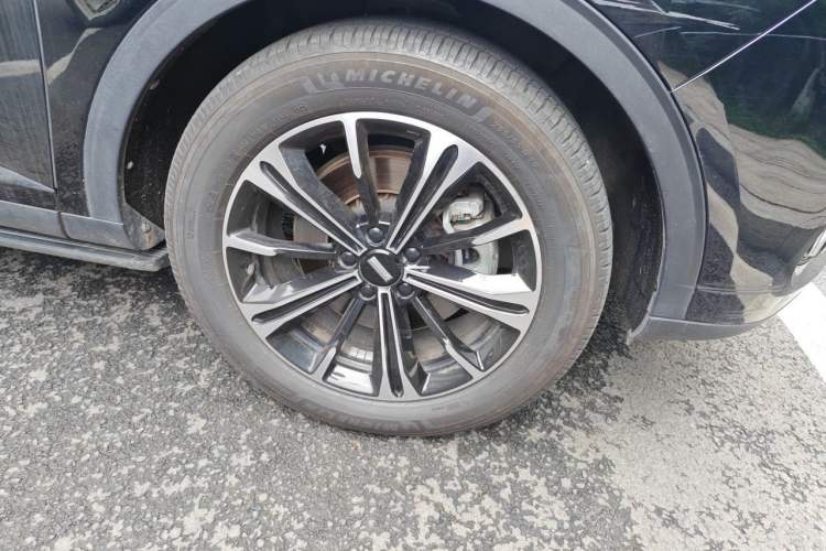 Used Wey VV6 2021 2.0T Two-Wheel Drive Smart Plus Right Front Wheel Hub