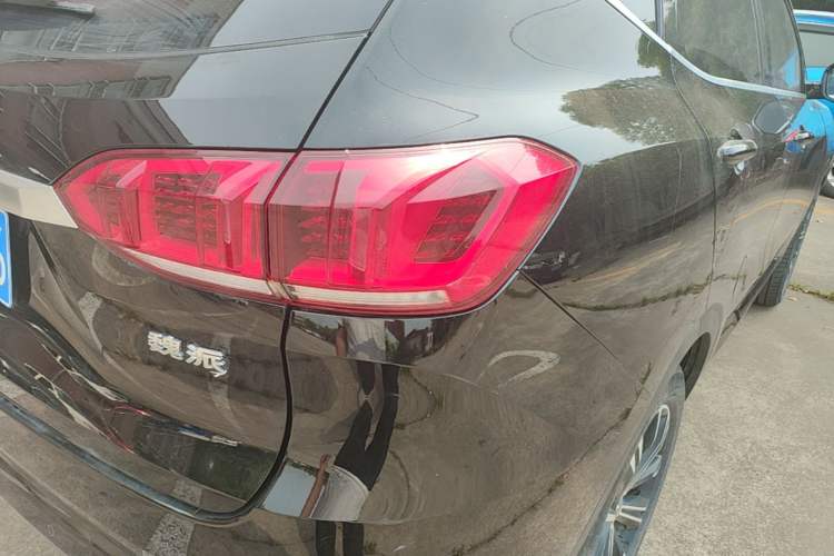 Used Wey VV6 2021 2.0T Two-Wheel Drive Smart Protection+ Right Rear Taillight