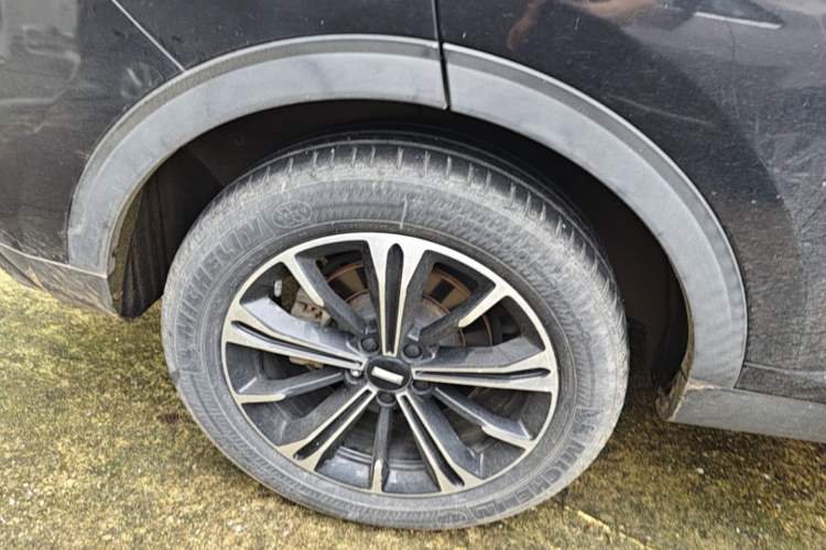 Used Wey VV6 2021 2.0T Two-Wheel Drive Smart Plus Right Rear Wheel Hub