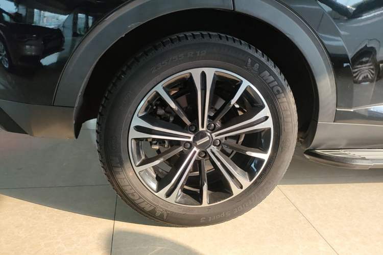 Used Wey VV6 2021 2.0T Two-Wheel Drive Smart Plus Right Rear Wheel Hub
