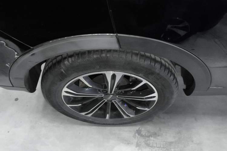 Used Wey VV6 2021 2.0T Two-Wheel Drive Smart Protection+ Right Rear Wheel Hub