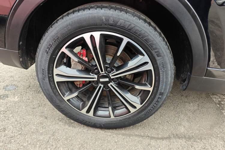 Used Wey VV6 2021 2.0T Two-Wheel Drive Smart Protection+ Right Rear Wheel Hub