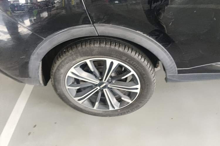 Used Wey VV6 2021 2.0T Two-Wheel Drive Smart Plus Right Rear Wheel Hub