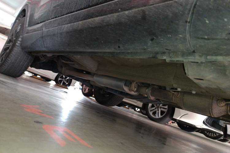 Used Wey VV6 2021 2.0T Two-Wheel Drive Smart Plus Right Side Sill