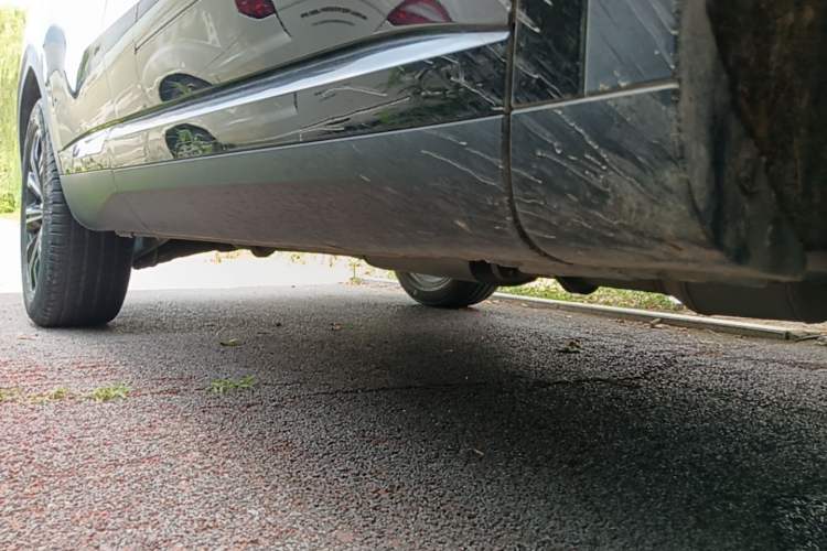 Used Wey VV6 2021 2.0T Two-Wheel Drive Smart Protection+ Right Side Sill