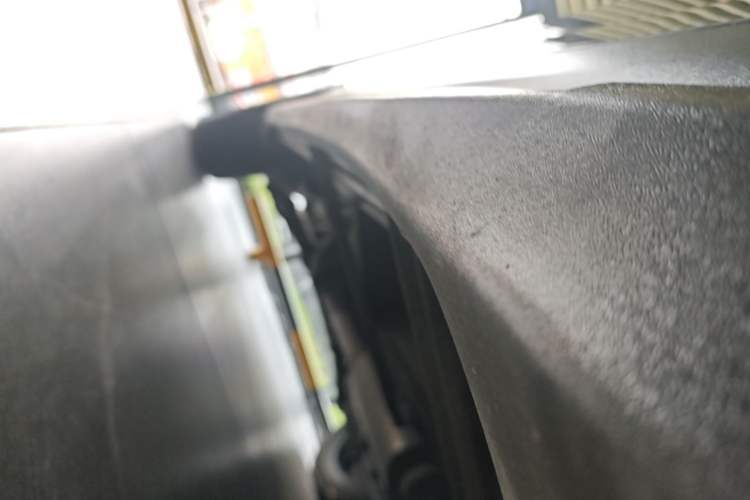Used Wey VV6 2021 2.0T Two-Wheel Drive Smart Protection+ Right Side Sill
