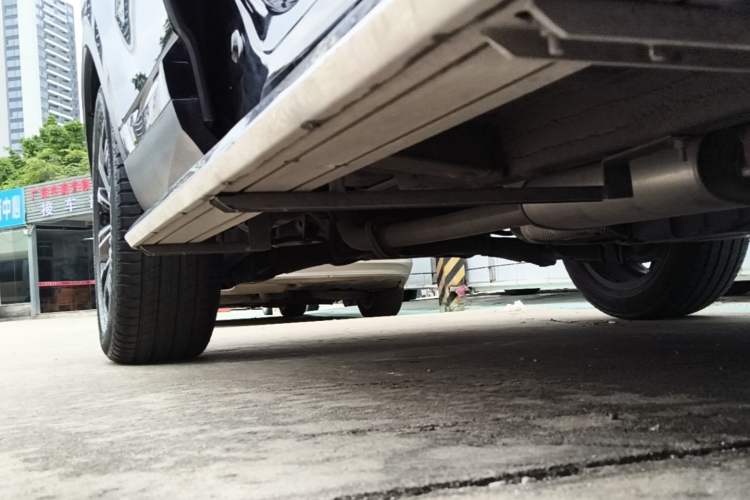 Used Wey VV6 2021 2.0T Two-Wheel Drive Smart Plus Right Side Sill