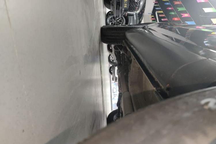 Used Wey VV6 2021 2.0T All-Wheel Drive Zhiyu+ Right Side Sill