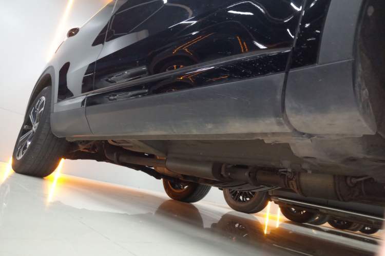 Used Wey VV6 2021 2.0T Two-Wheel Drive Smart Protection+ Right Side Sill