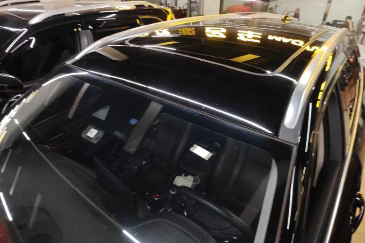 Used Wey VV6 2021 2.0T Two-Wheel Drive Smart Plus Roof
