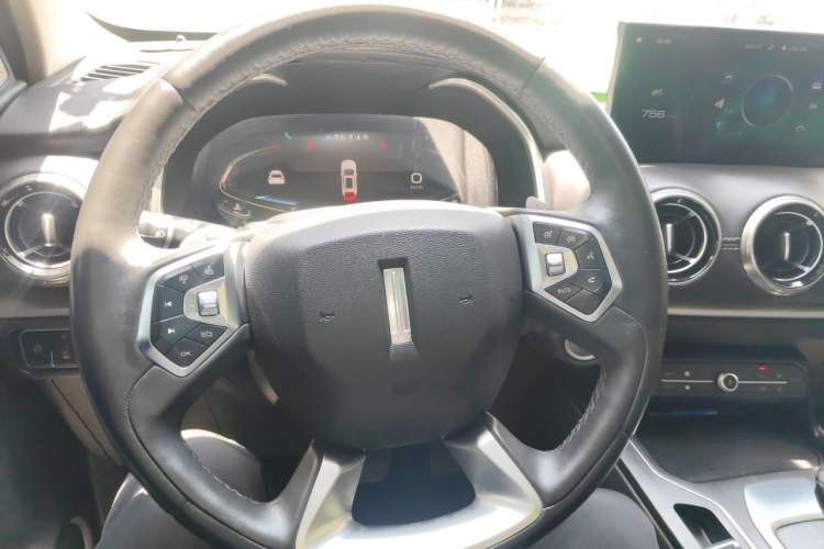 Used Wey VV6 2021 2.0T Two-Wheel Drive Smart Protection+ Steering Wheel