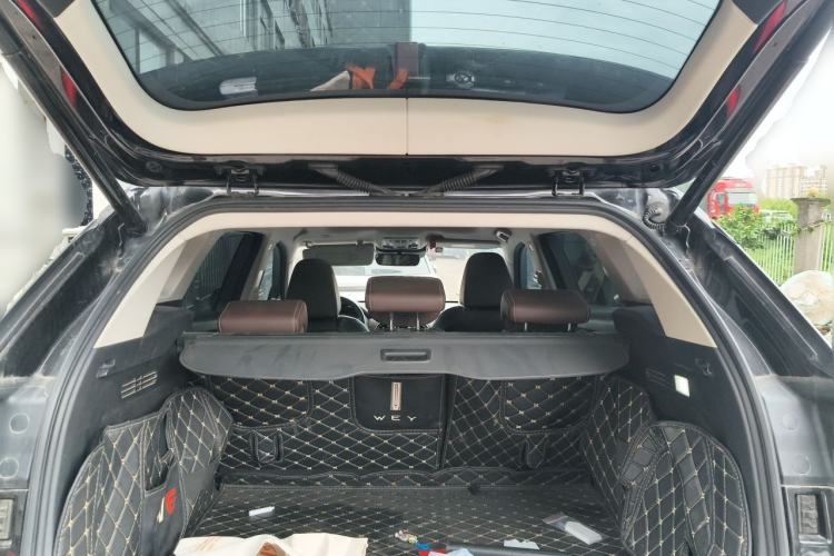 Used Wey VV6 2021 2.0T Two-Wheel Drive Smart Plus Trunk