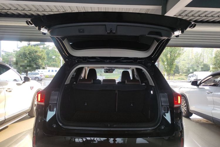 Used Wey VV6 2021 2.0T Two-Wheel Drive Smart Plus Trunk