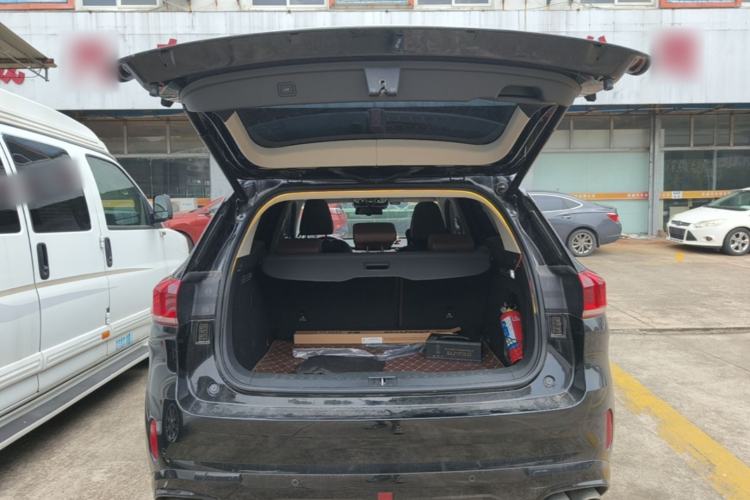 Used Wey VV6 2021 2.0T Two-Wheel Drive Smart Drive+ Trunk