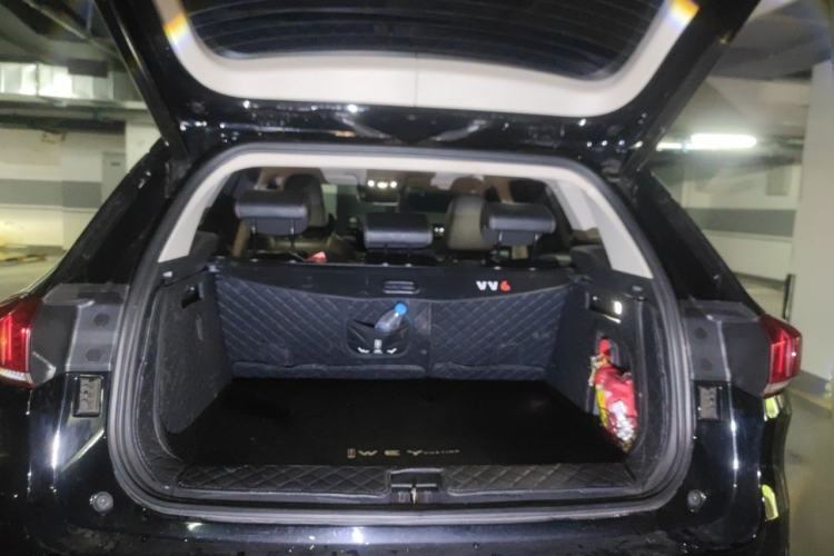 Used Wey VV6 2021 2.0T Two-Wheel Drive Smart Plus Trunk