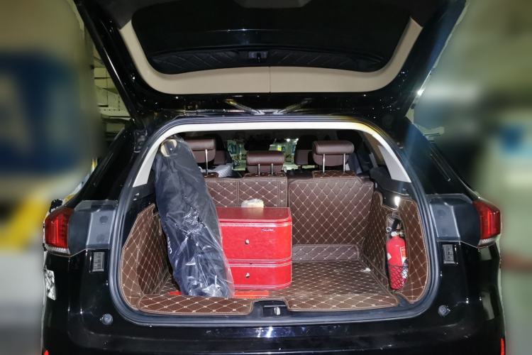 Used Wey VV6 2021 2.0T Two-Wheel Drive Smart Plus Trunk
