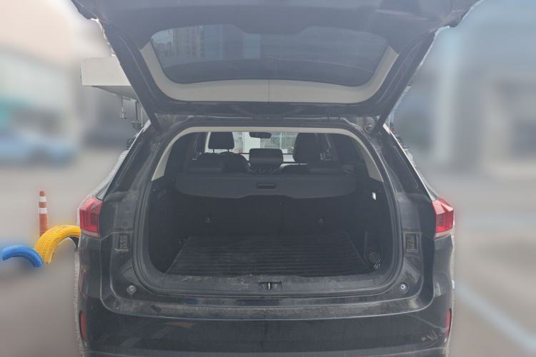 Used Wey VV6 2021 2.0T Two-Wheel Drive Smart Protection+ Trunk