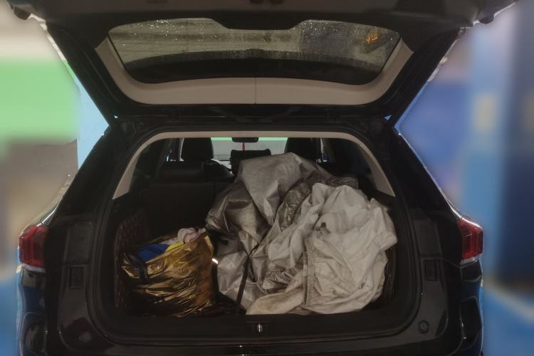 Used Wey VV6 2021 2.0T Two-Wheel Drive Smart Plus Trunk