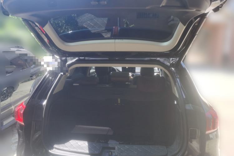 Used Wey VV6 2021 2.0T Two-Wheel Drive Smart Protection+ Trunk